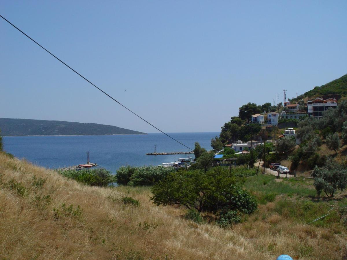 Nikis Rooms Kalamakia Екстер'єр фото